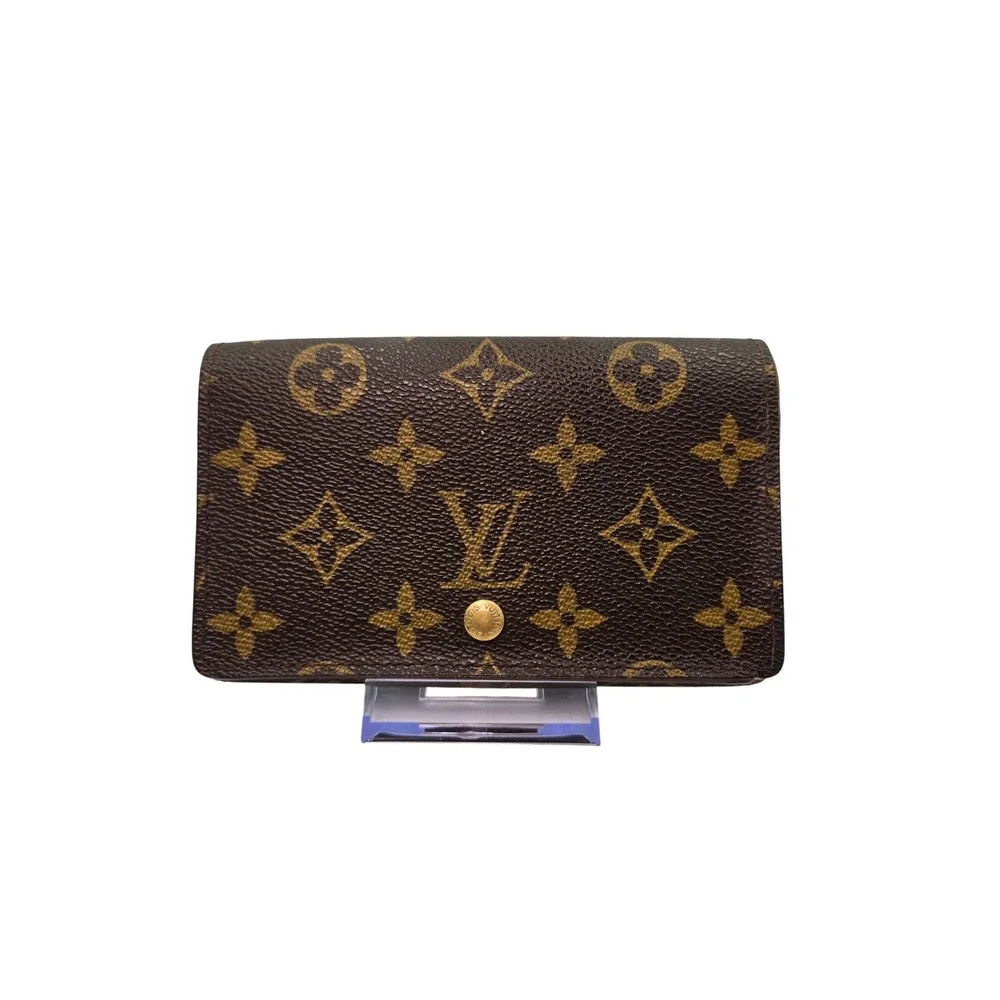 Louis Vuitton Monogram Canvas Small Wallet Snap Closure Authentic